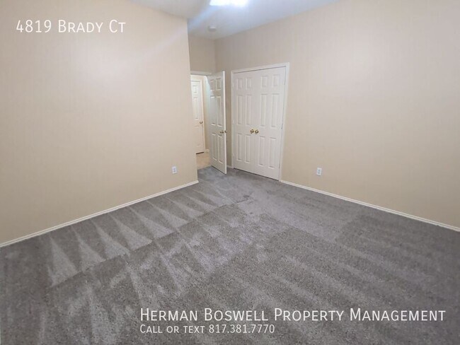 Building Photo - 4819 Brady Ct