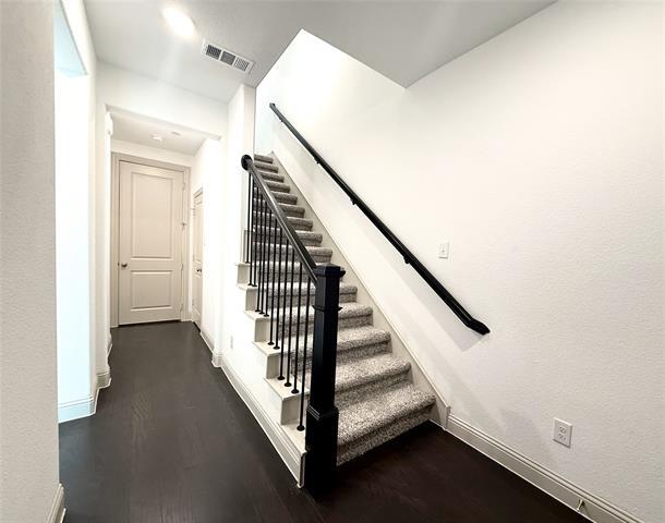 Building Photo - 4116 Kearsage Dr