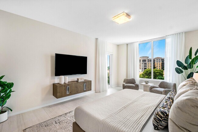 Building Photo - 200 SE Mizner Blvd