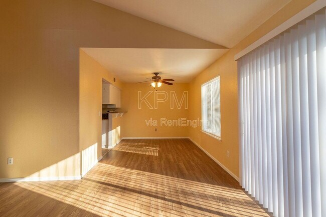 Building Photo - 5528 Sandpiper Ct