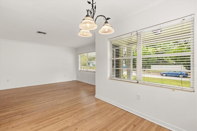 Building Photo - 1041 N Thornton Ave