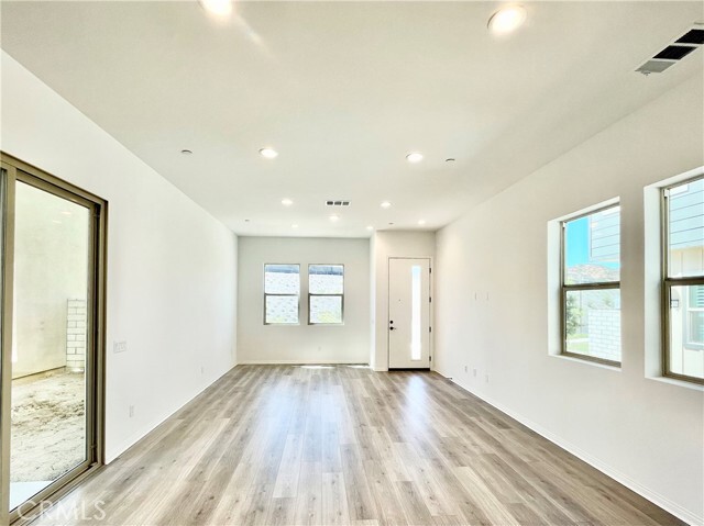 Building Photo - 27361 Alpine Mdws Ct