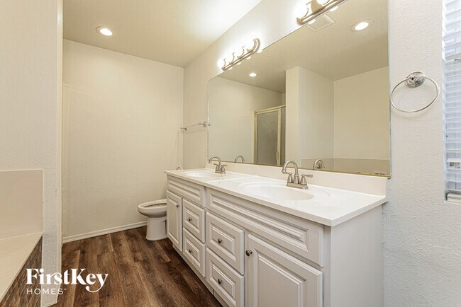 Building Photo - 13713 E Diablo Creek Dr