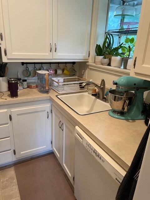 Building Photo - 2048 Colby Ave