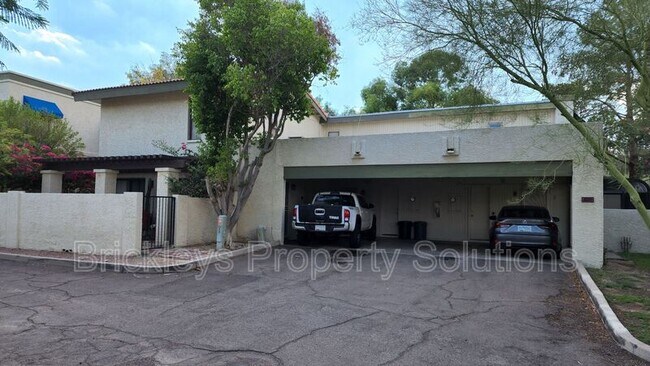 Building Photo - 4820 E Winston Dr