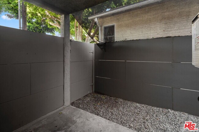 Building Photo - 3010 Colorado Ave