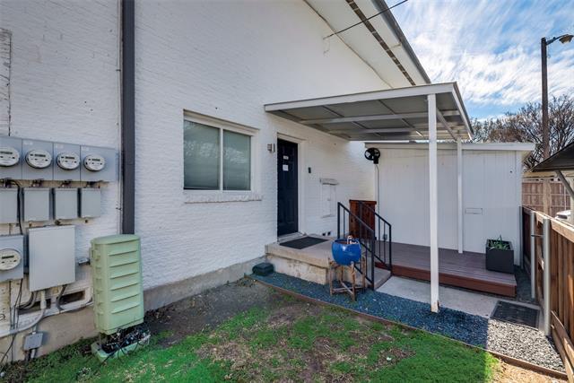 Building Photo - 4817 Reiger Ave