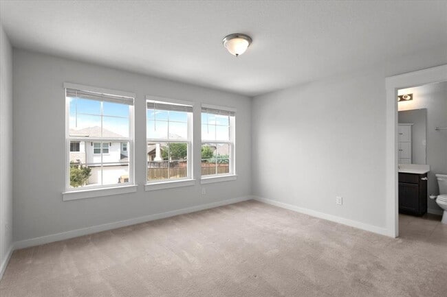 Building Photo - 321 Buffalo View Ln