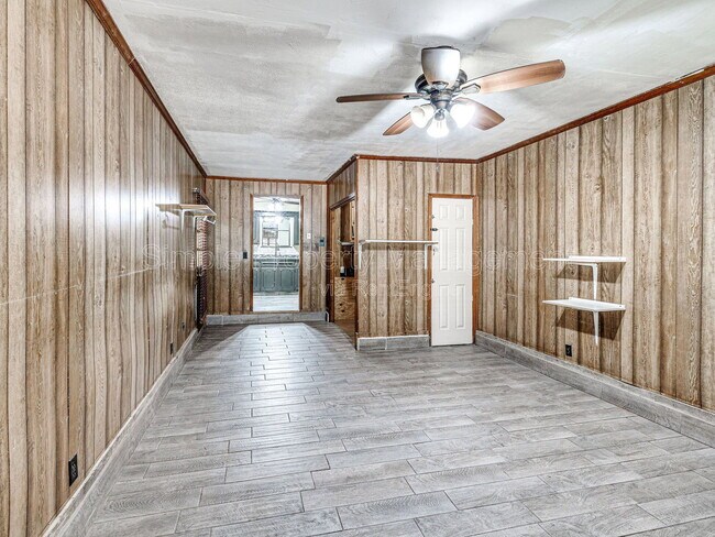 Building Photo - 3305 Neighbors Ln