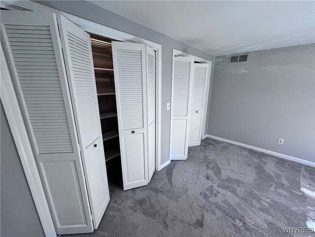 Building Photo - 306 Randwood Dr