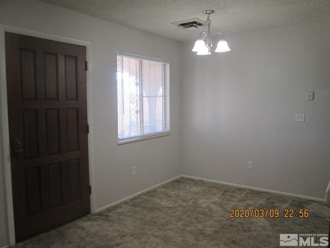 Building Photo - 795 Forest St