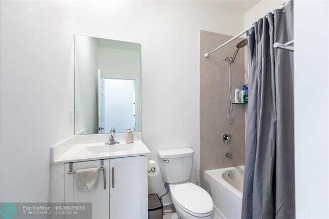 Building Photo - 4637 Caspian Way