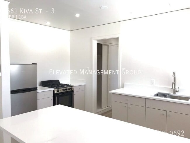 Building Photo - 561 Kiva St