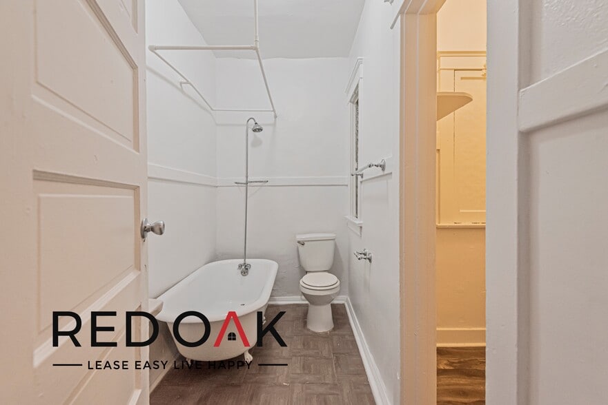 Building Photo - 1420 S Bonnie Brae St