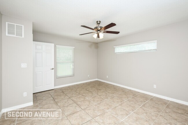 Building Photo - 1655 Painter St SE