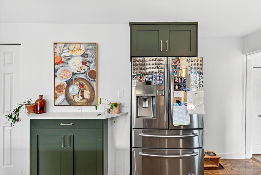 Building Photo - 2618 Meade St