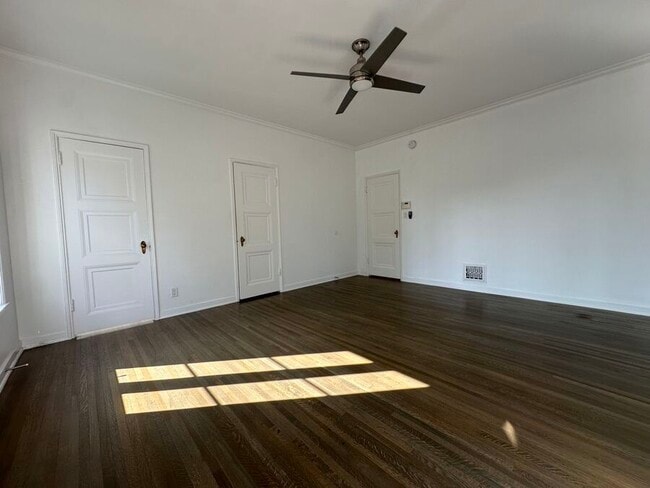 Building Photo - 1407 Laurel Ave