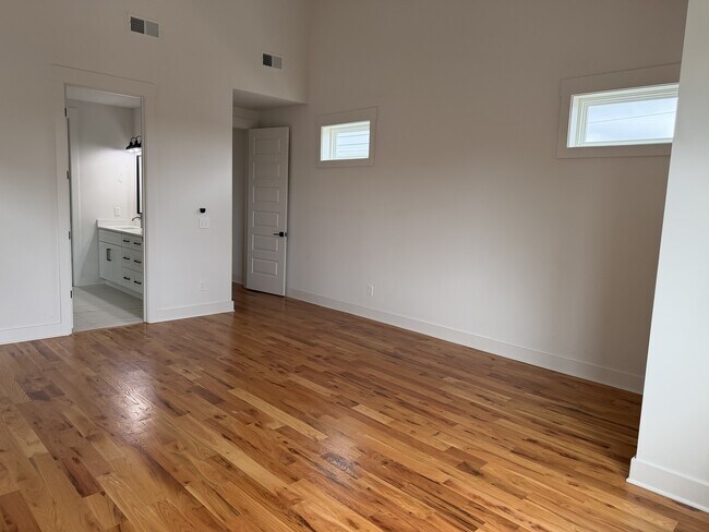 Building Photo - 1602 Litton Ave