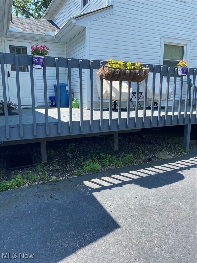 Building Photo - 35755 Miles Rd