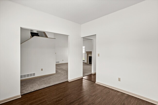 Building Photo - 3258 Wind River Cir