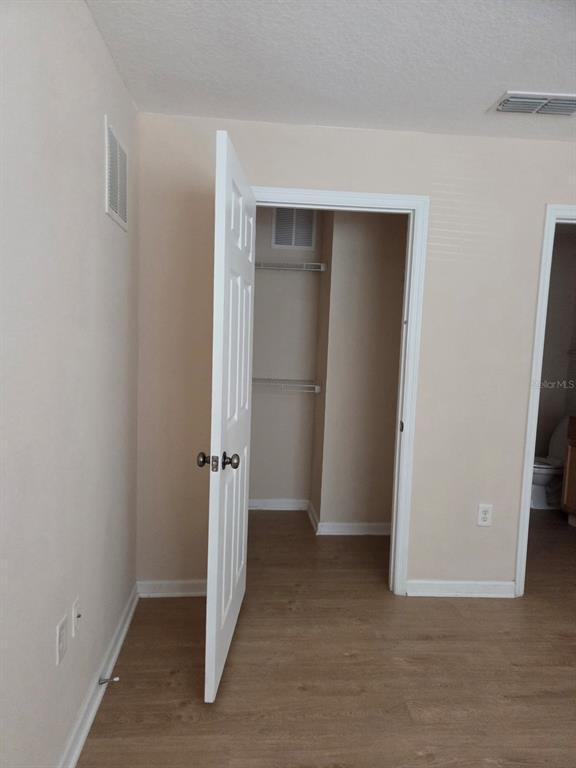 Building Photo - 5824 Lake Pointe Village Cir
