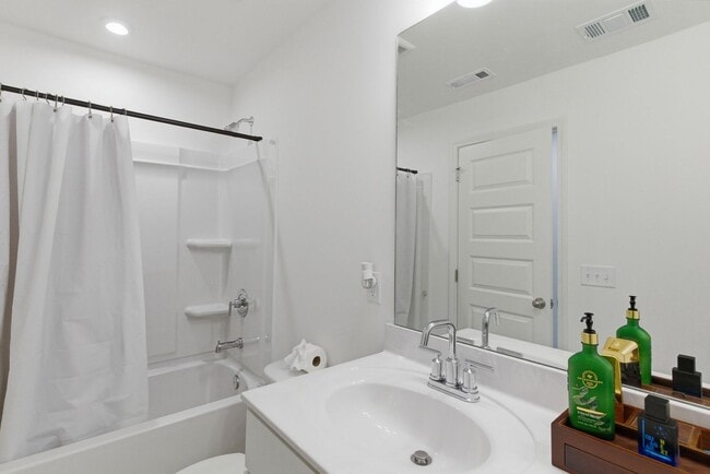 Building Photo - 1306 Harmony Hill Ln