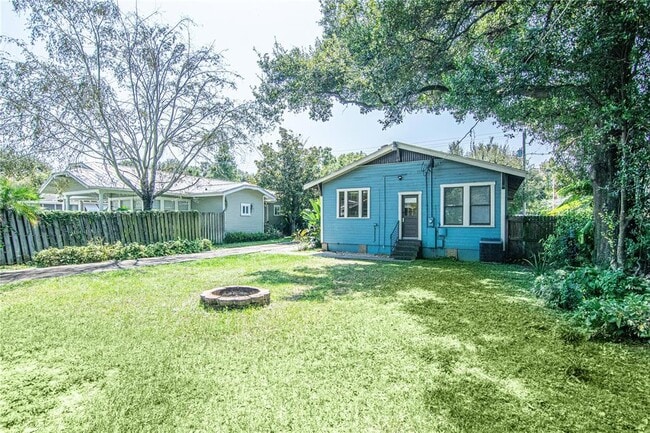 Building Photo - 310 E Idlewild Ave
