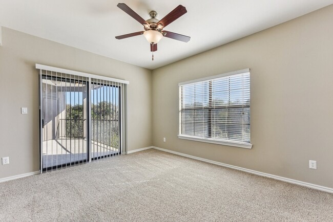 Floorplan - Waters Edge Apartment Homes