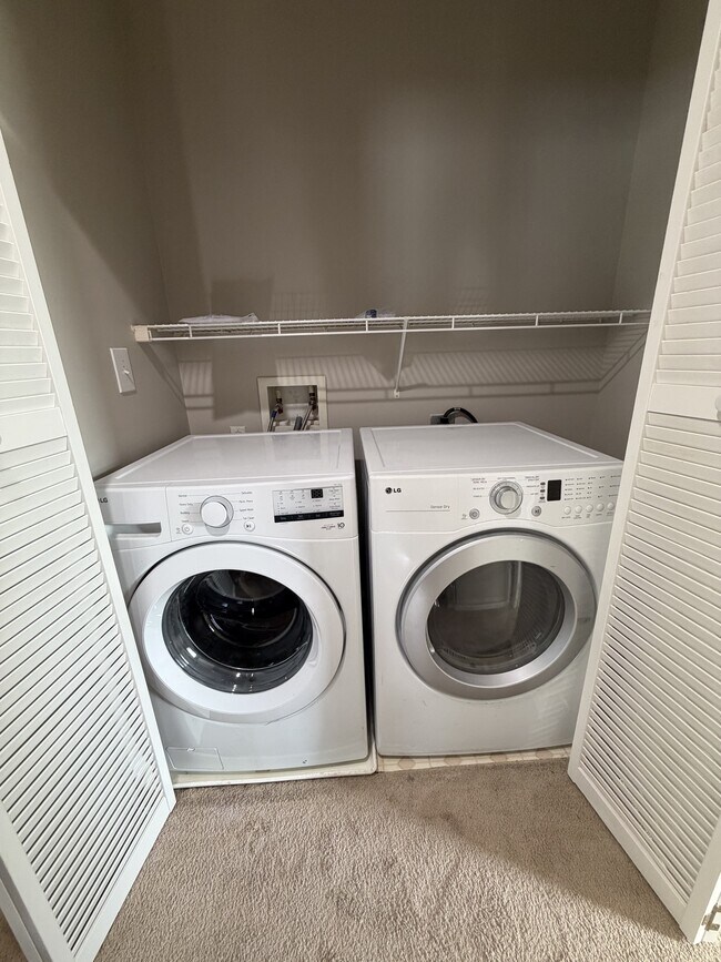 Building Photo - 163 Charlotte Ct