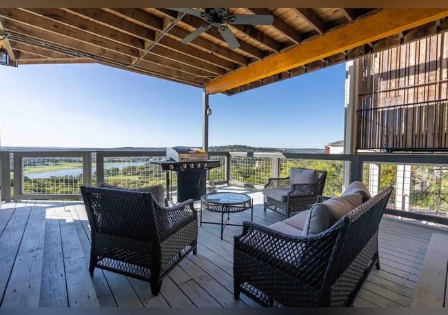 Building Photo - 5924 Lookout Mountain Dr