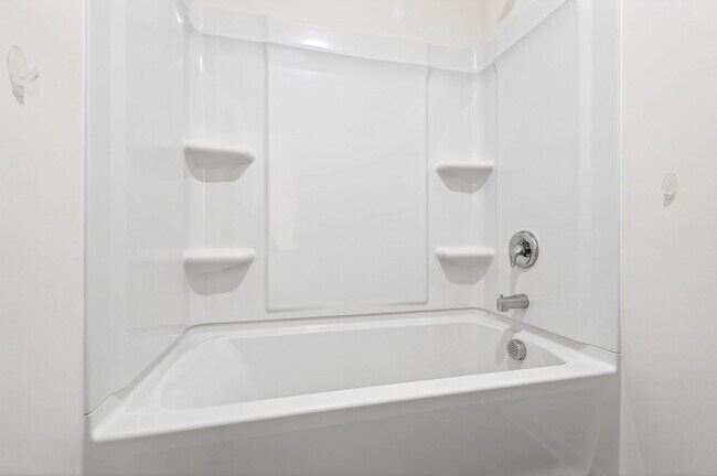 Building Photo - Charming 3BR End-Unit Townhome in Wake Forest!