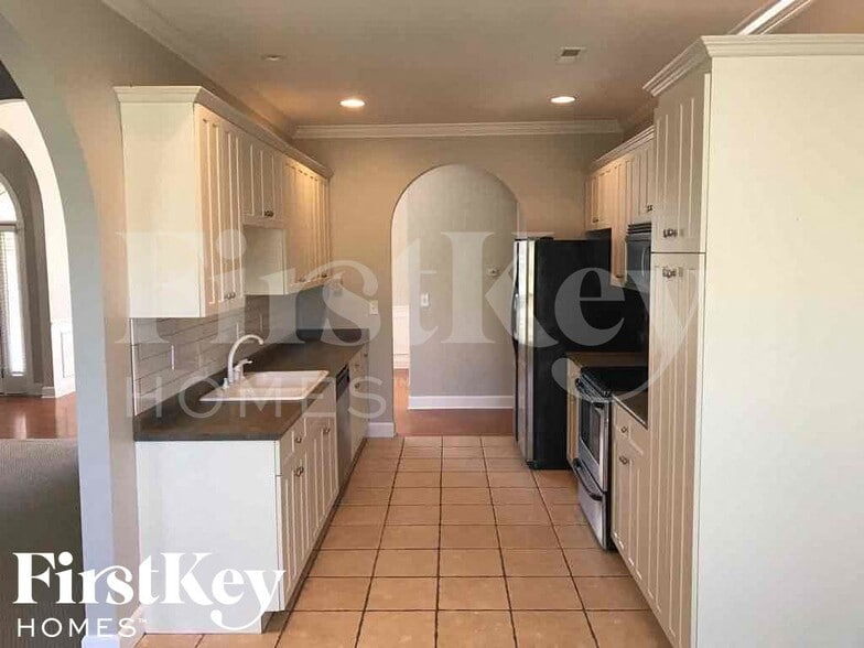 Building Photo - 388 Waterford Cove Trail