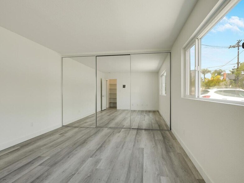 Building Photo - 6602 Beadnell Way