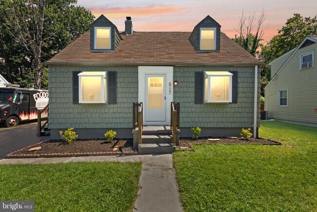 Building Photo - 8723 Lackawanna Ave