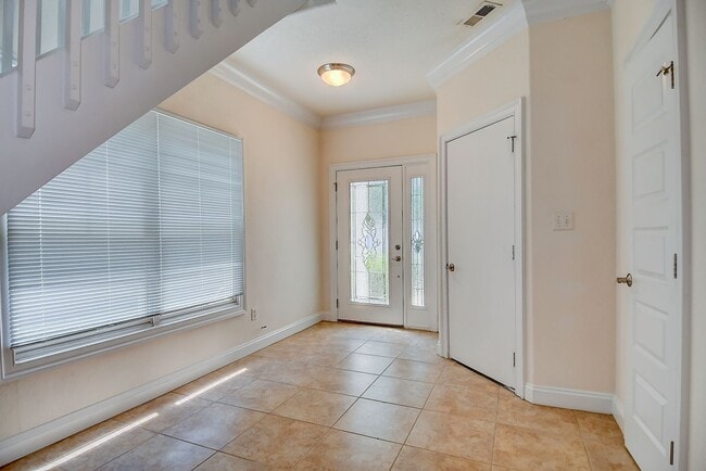Building Photo - CHICKS BEACH CONDO FOR RENT - VIRGINIA BEACH!