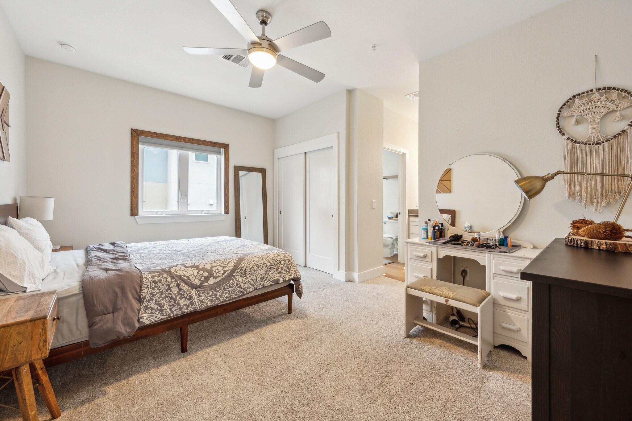 Bedroom - 2827 Manor Rd