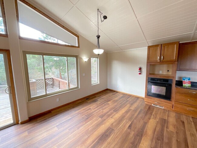 Building Photo - 5 Bedroom Home, 4.61 Acres, Available Near W Woodmen Rd & Westwood Rd!