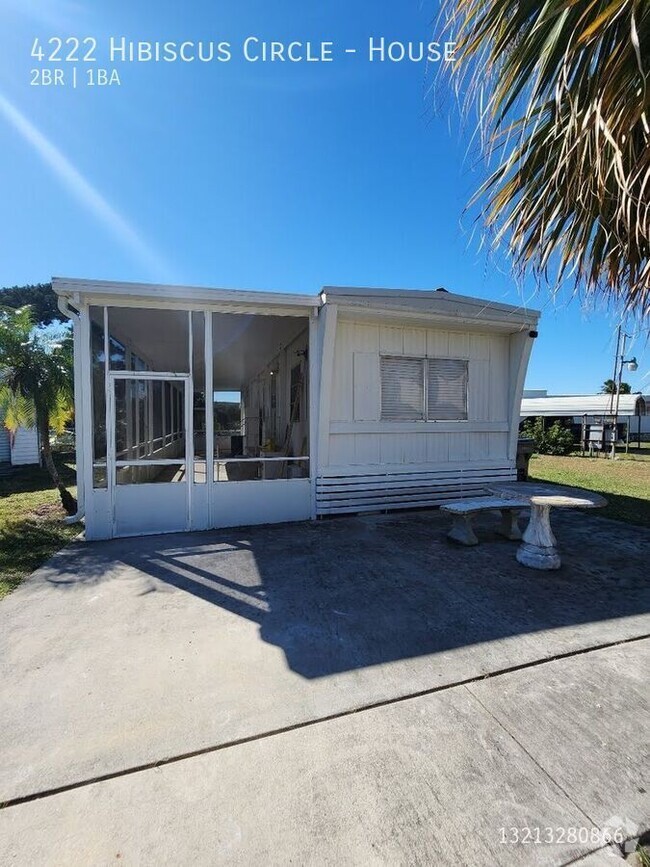 Building Photo - Beautiful 2/1 Mobile Home in West Palm Beach