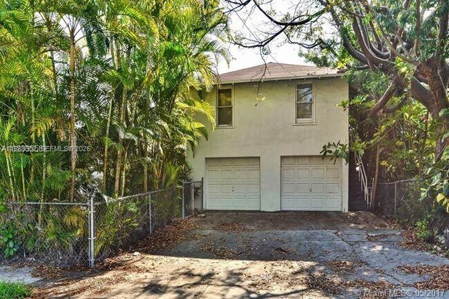 Building Photo - 2000 S Miami Ave