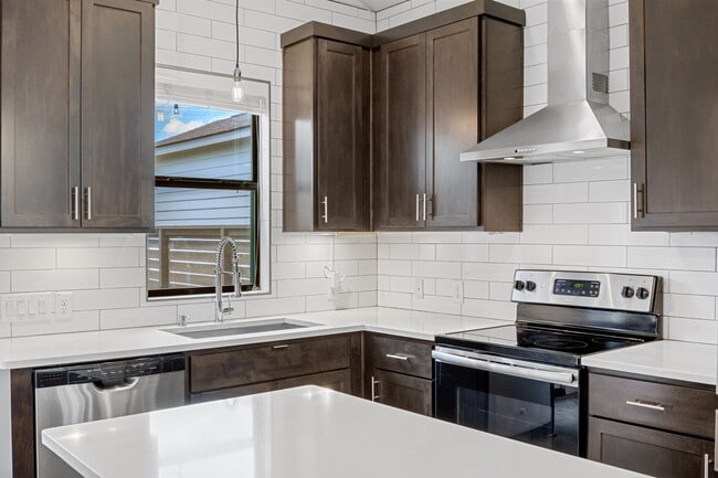 Building Photo - 1114 N Olive St