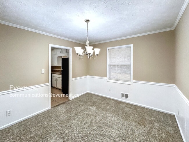 Building Photo - 3780 Cedar Hurst Way
