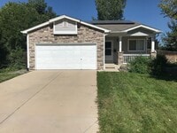 Building Photo - Available October 2025! 3 Bedroom 2 Bath SFH