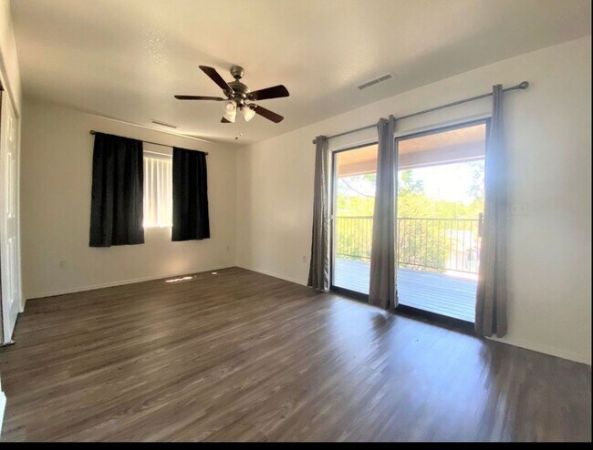 Building Photo - 2 Bedroom, 2 Bathroom Condo for Rent Near Downtown Prescott!