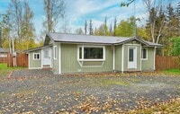 Building Photo - SEASONAL 2BD 1BA