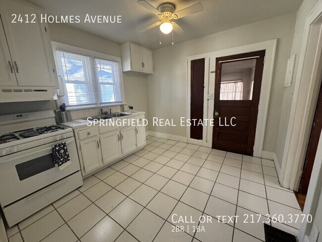 Building Photo - 2412 Holmes Ave