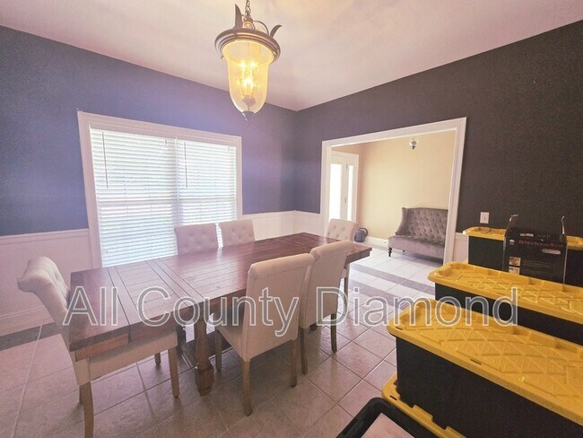 Building Photo - 12207 Lyndell Plantation Dr
