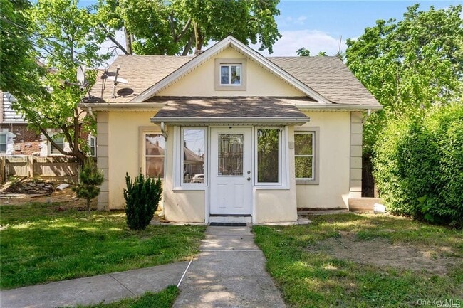 Primary Photo - 45 Dehnhoff Ave