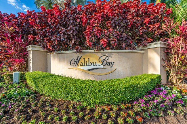 Building Photo - 3395 NE 9th Dr