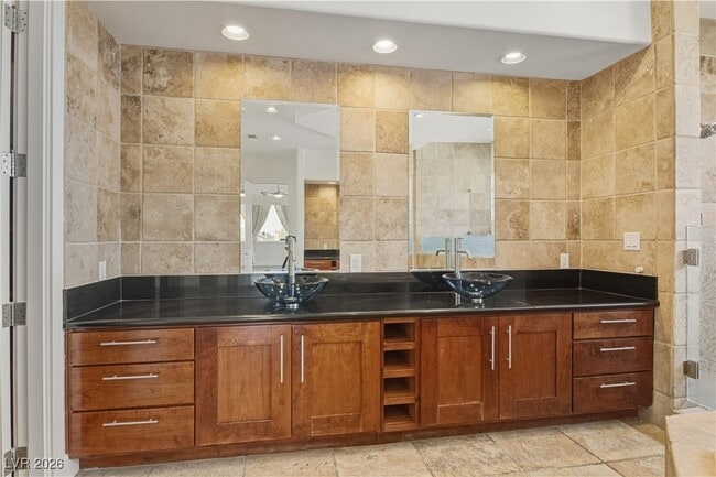 Building Photo - 5101 Mountain Foliage Dr