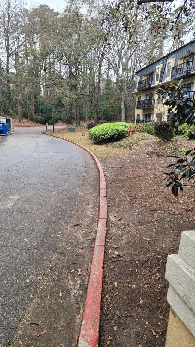 Building Photo - 2 bedroom 2 bath Condo in Lenox Heights, o...